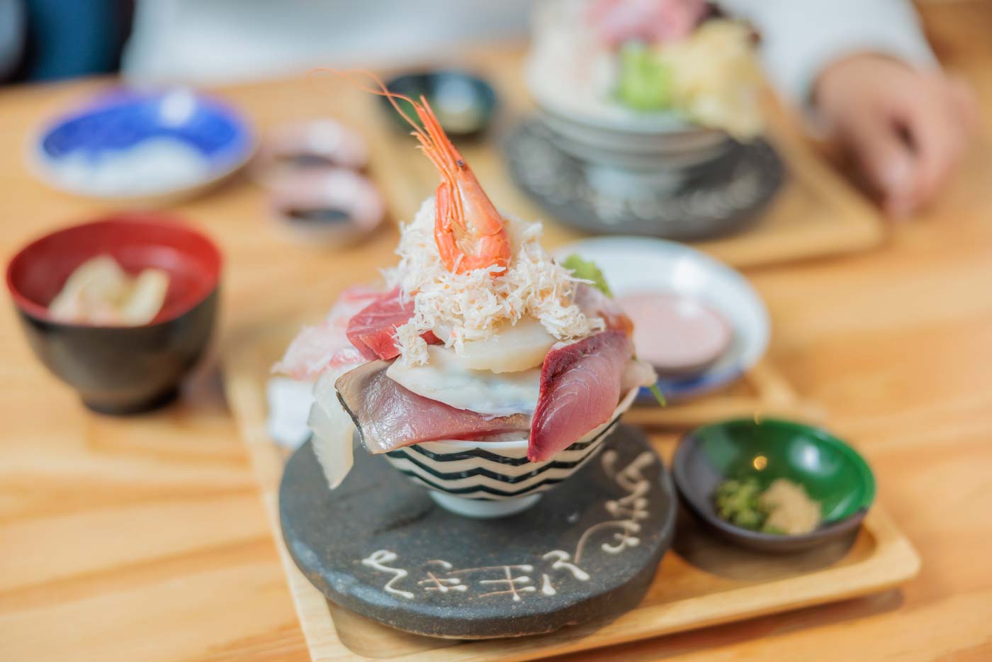 シハチ 鮮魚 店